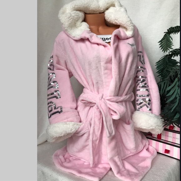 PINK Victoria's Secret Other - Vs PINK BLING SEQUIN COZY SHERPA HOODED BATH ROBE